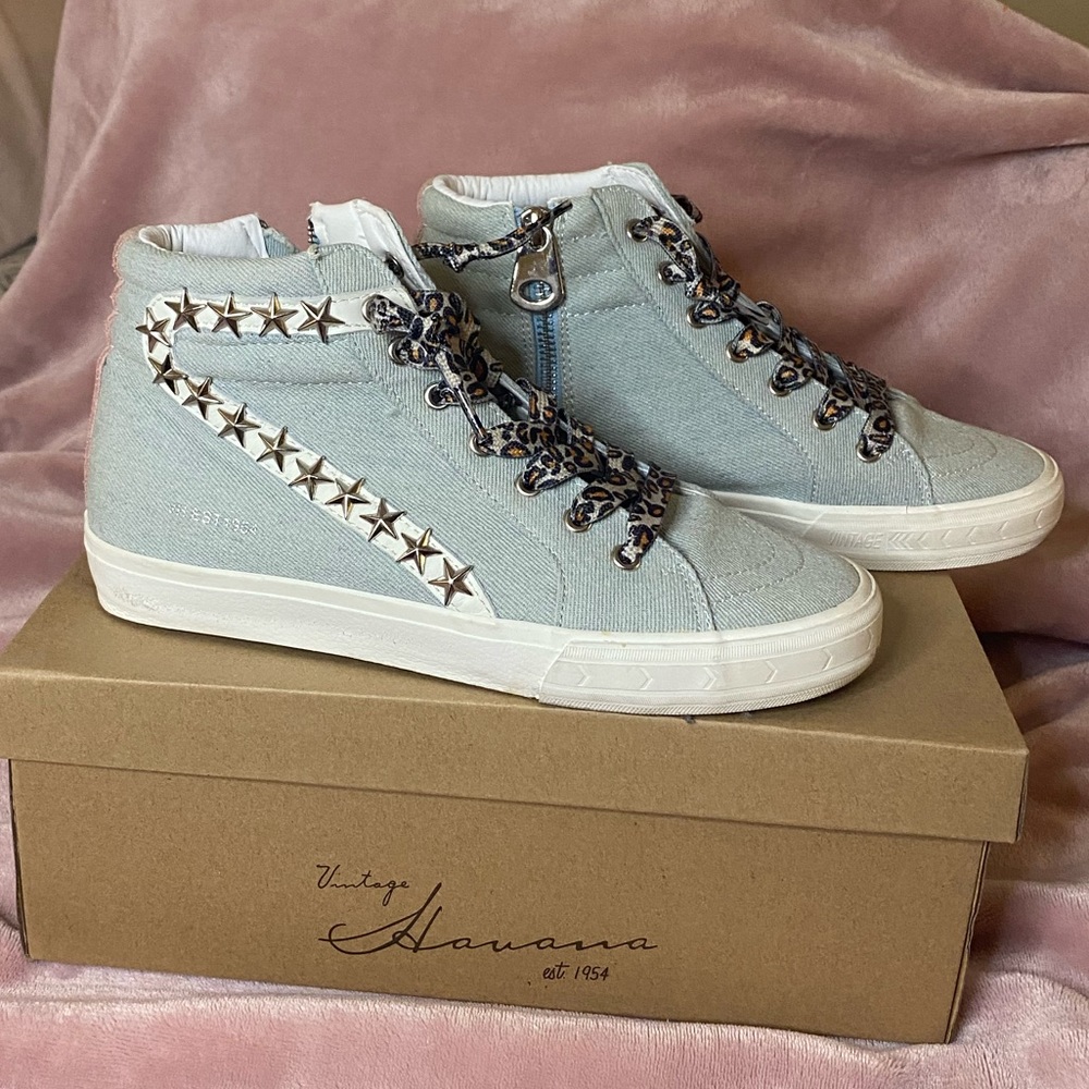 Vintage Havana Hightop Star Studded Sneaker
